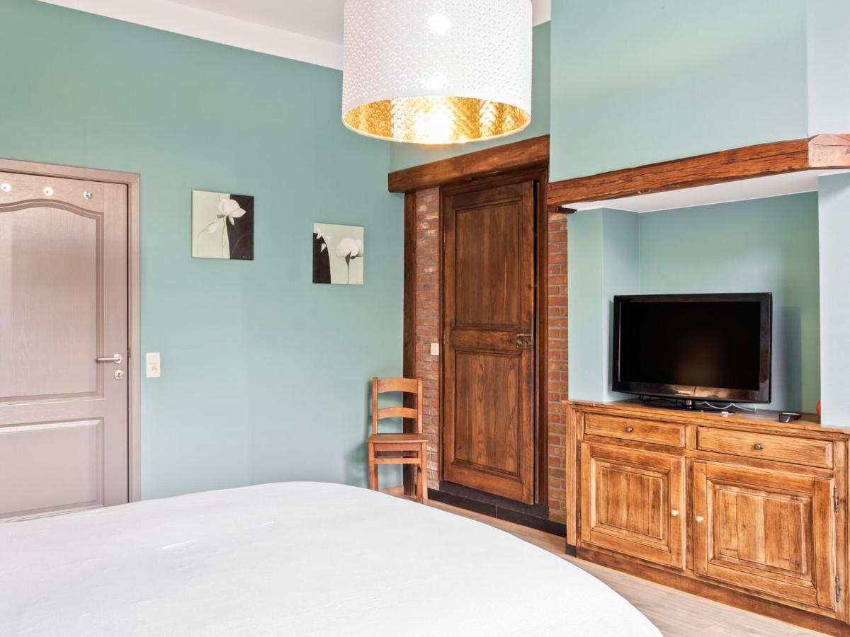 Stylish Apartment In Dinant Near The Maas Exterior foto